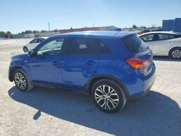 JA4AP3AU4HZ023849 2017 MITSUBISHI OUTLANDER - Image 2