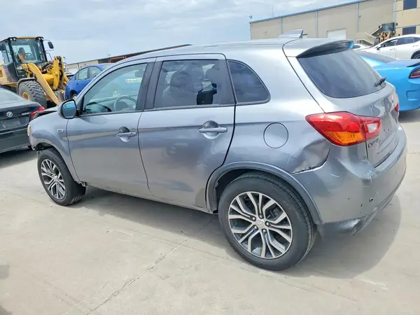 JA4AP3AU4HZ026685 2017 MITSUBISHI OUTLANDER - Image 2