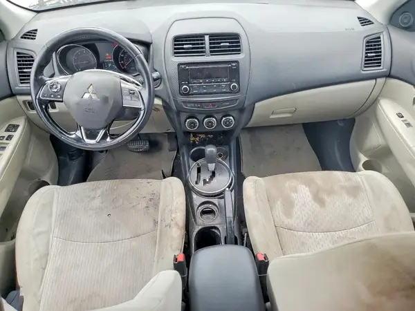 JA4AP3AU4HZ026685 2017 MITSUBISHI OUTLANDER - Image 8