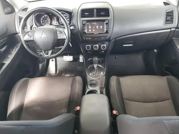 JA4AP3AU4HZ036519 2017 MITSUBISHI OUTLANDER - Image 8