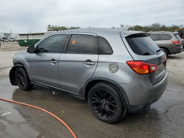 JA4AP3AU4HZ039064 2017 MITSUBISHI OUTLANDER - Image 2