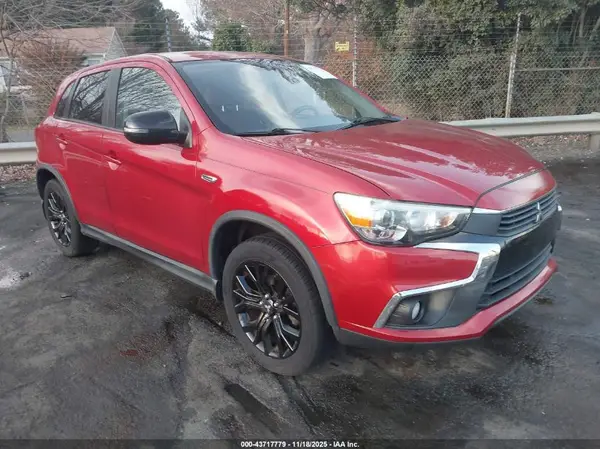 JA4AP3AU4HZ045513 2017 MITSUBISHI OUTLANDER - Image 1