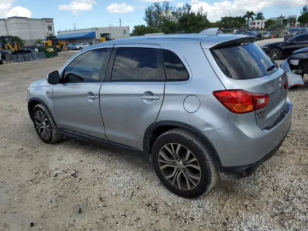 JA4AP3AU4HZ064160 2017 MITSUBISHI OUTLANDER - Image 2