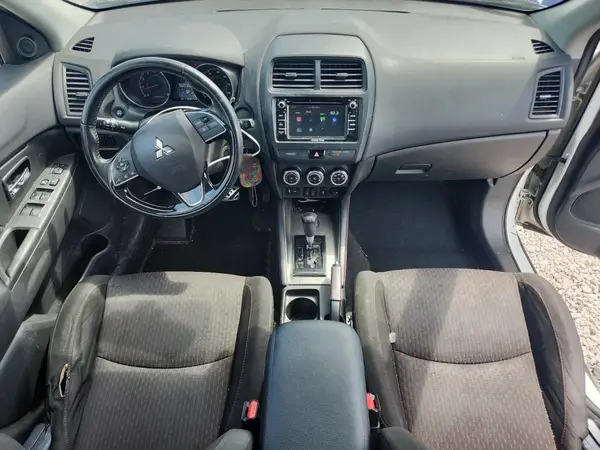 JA4AP3AU4JU004804 2018 MITSUBISHI OUTLANDER - Image 8