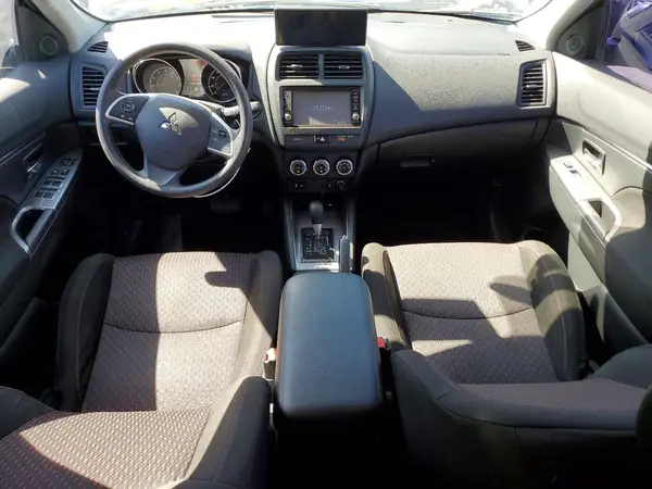 JA4AP3AU4JU005306 2018 MITSUBISHI OUTLANDER - Image 8