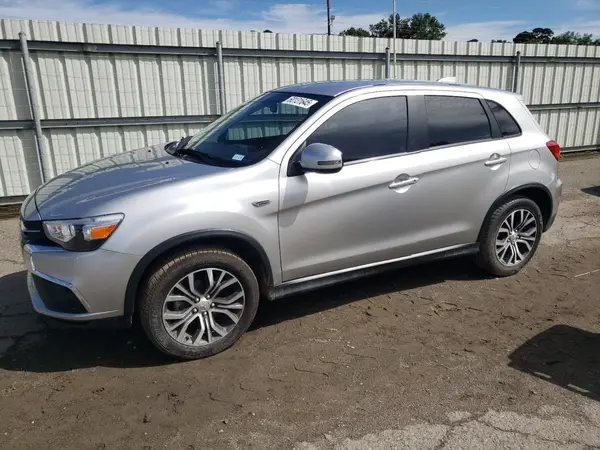 JA4AP3AU4JU009579 2018 MITSUBISHI OUTLANDER - Image 1