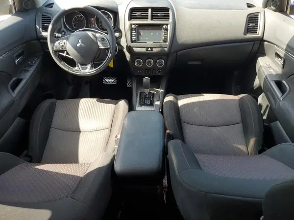 JA4AP3AU4JU014698 2018 MITSUBISHI OUTLANDER - Image 8