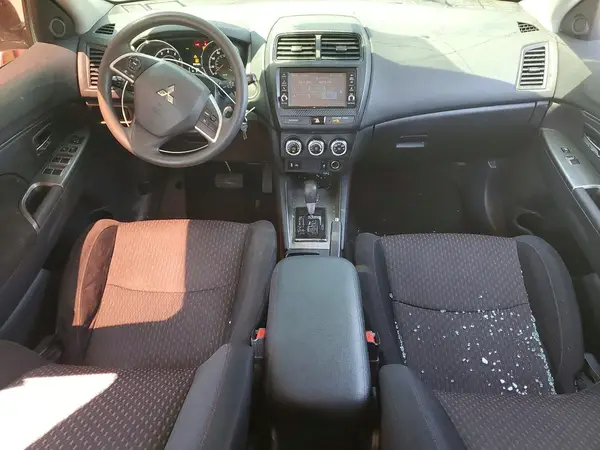 JA4AP3AU4JU021800 2018 MITSUBISHI OUTLANDER - Image 8