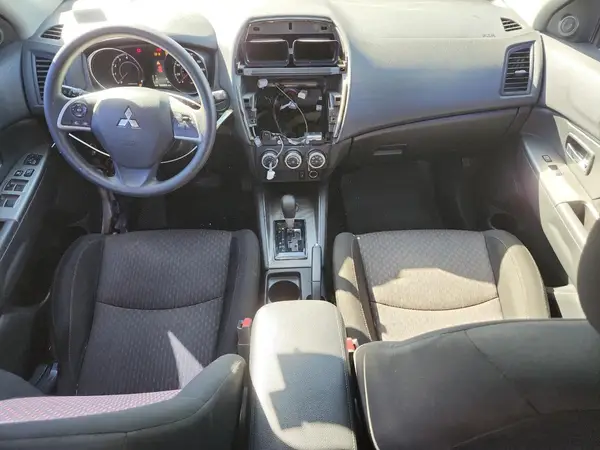 JA4AP3AU4JU023899 2018 MITSUBISHI OUTLANDER - Image 8