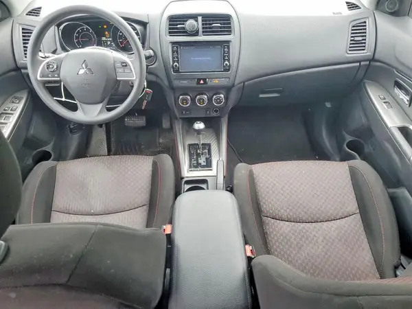 JA4AP3AU4JZ004580 2018 MITSUBISHI OUTLANDER - Image 8