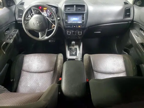 JA4AP3AU4JZ005244 2018 MITSUBISHI OUTLANDER - Image 8