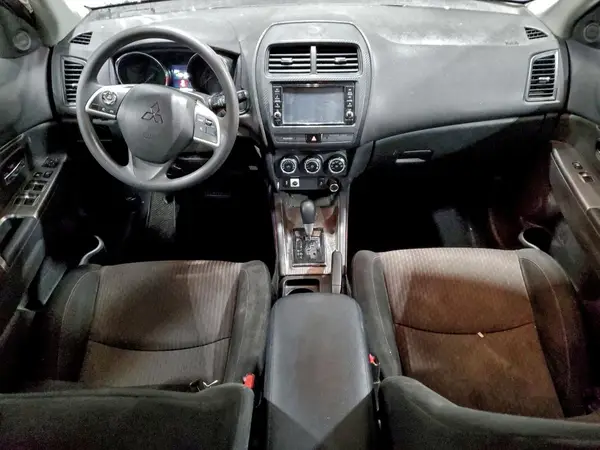 JA4AP3AU4JZ005809 2018 MITSUBISHI OUTLANDER - Image 8