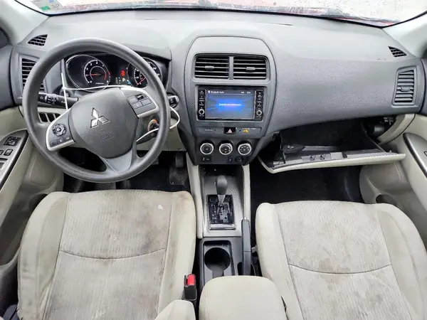 JA4AP3AU4JZ006605 2018 MITSUBISHI OUTLANDER - Image 8