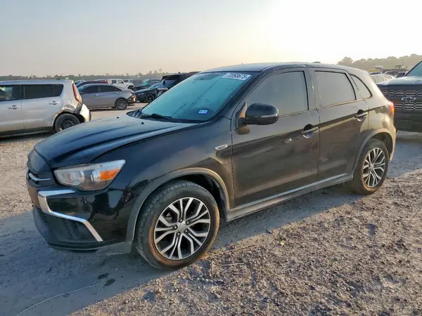 JA4AP3AU4JZ006698 2018 MITSUBISHI OUTLANDER - Image 1