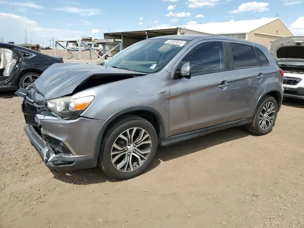 JA4AP3AU4JZ008631 2018 MITSUBISHI OUTLANDER - Image 1