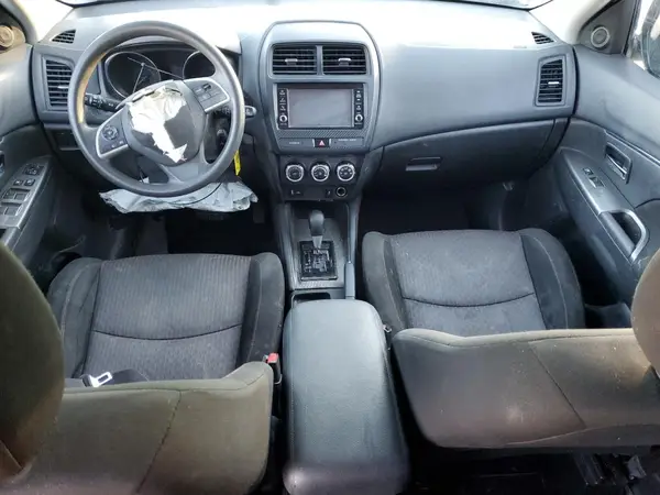 JA4AP3AU4JZ015126 2018 MITSUBISHI OUTLANDER - Image 8