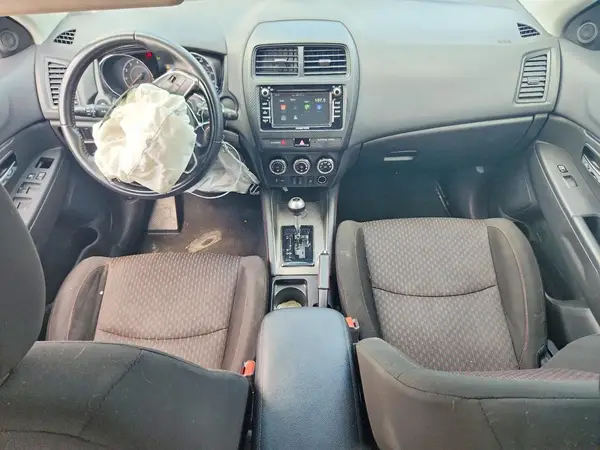JA4AP3AU4JZ022867 2018 MITSUBISHI OUTLANDER - Image 8