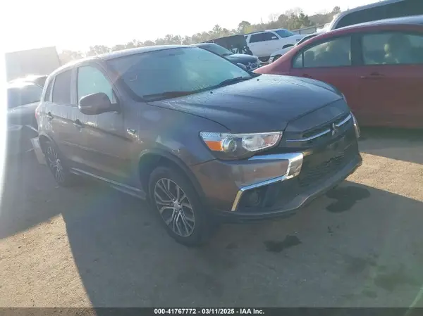 JA4AP3AU4JZ026837 2018 MITSUBISHI OUTLANDER - Image 1