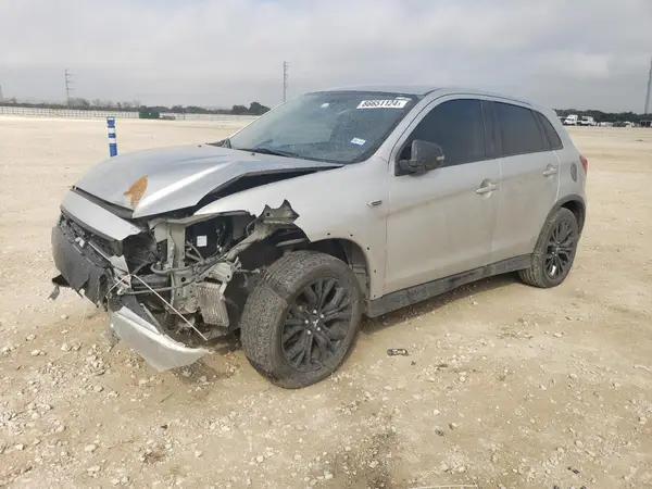 JA4AP3AU4JZ030886 2018 MITSUBISHI OUTLANDER - Image 1