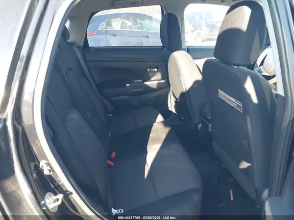 JA4AP3AU4JZ033593 2018 MITSUBISHI OUTLANDER - Image 8