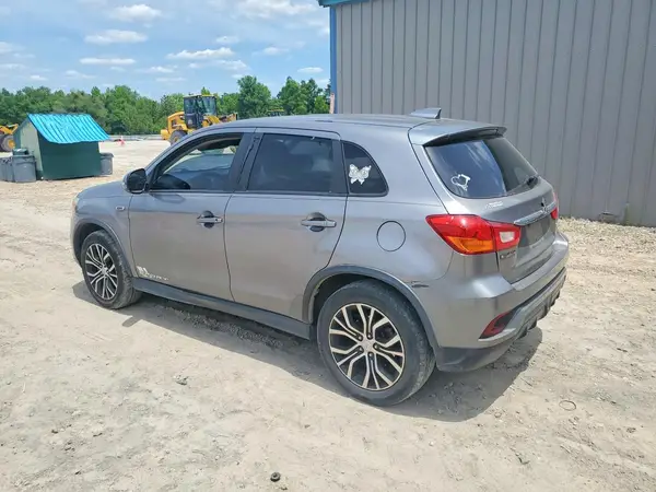 JA4AP3AU4KU003184 2019 MITSUBISHI OUTLANDER - Image 2