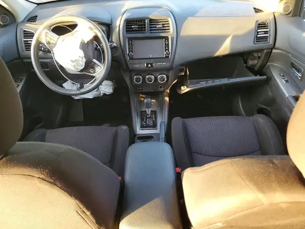 JA4AP3AU4KU003427 2019 MITSUBISHI OUTLANDER - Image 8