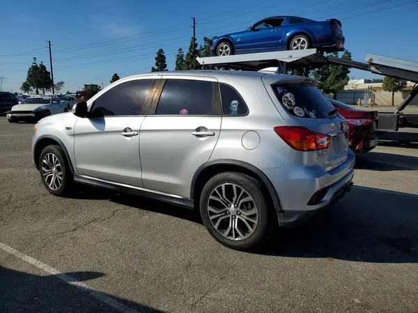 JA4AP3AU4KU006151 2019 MITSUBISHI OUTLANDER - Image 2