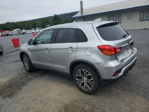JA4AP3AU4KU008241 2019 MITSUBISHI OUTLANDER - Image 2