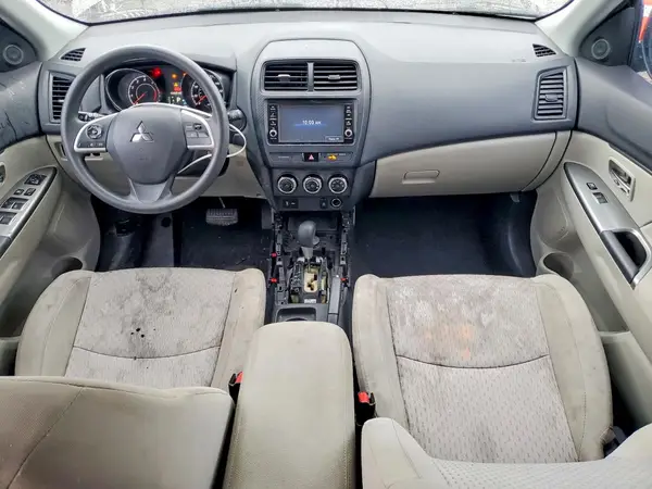 JA4AP3AU4KU008630 2019 MITSUBISHI OUTLANDER - Image 8