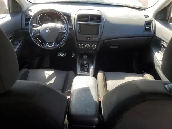 JA4AP3AU4KU011995 2019 MITSUBISHI OUTLANDER - Image 8
