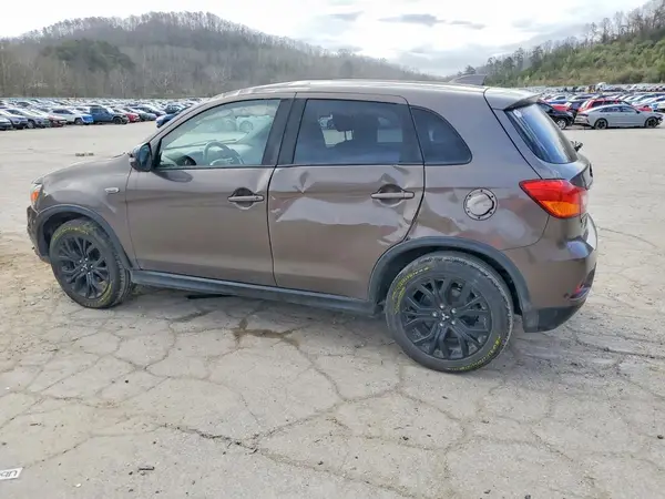 JA4AP3AU4KU013424 2019 MITSUBISHI OUTLANDER - Image 2