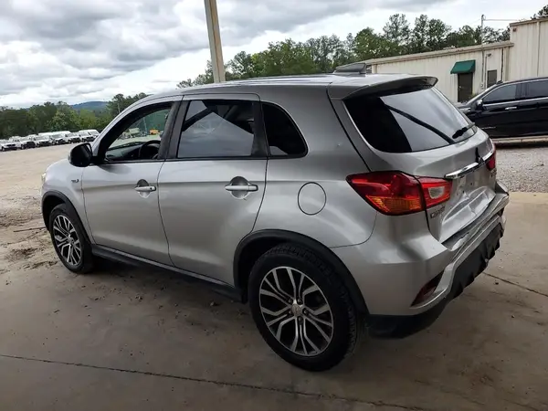 JA4AP3AU4KU014041 2019 MITSUBISHI OUTLANDER - Image 2
