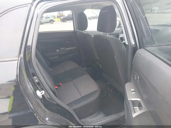 JA4AP3AU4KU015111 2019 MITSUBISHI OUTLANDER - Image 8