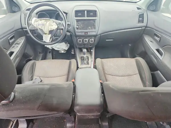 JA4AP3AU4KU015223 2019 MITSUBISHI OUTLANDER - Image 8