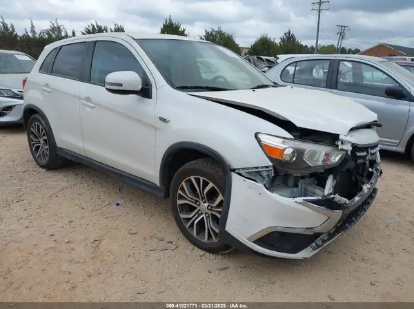 JA4AP3AU4KU021247 2019 MITSUBISHI OUTLANDER - Image 1