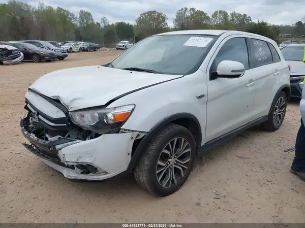 JA4AP3AU4KU021247 2019 MITSUBISHI OUTLANDER - Image 2