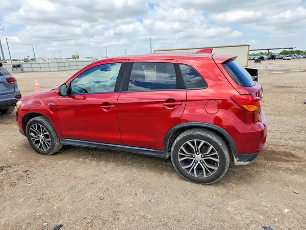 JA4AP3AU4KU021555 2019 MITSUBISHI OUTLANDER - Image 2