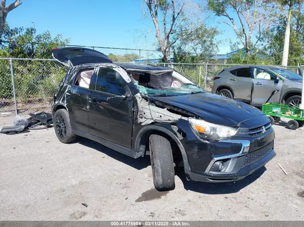 JA4AP3AU4KU024682 2019 MITSUBISHI OUTLANDER - Image 1