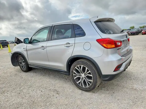 JA4AP3AU4KU027128 2019 MITSUBISHI OUTLANDER - Image 2