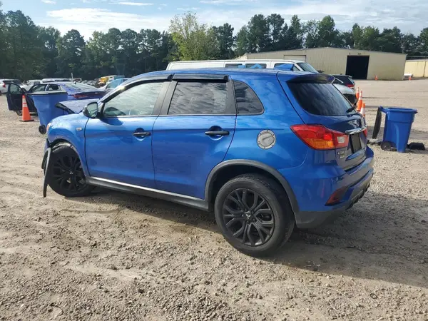 JA4AP3AU4KU030725 2019 MITSUBISHI OUTLANDER - Image 2