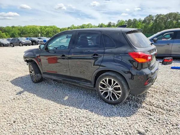 JA4AP3AU4KU033060 2019 MITSUBISHI OUTLANDER - Image 2