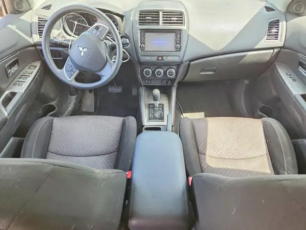 JA4AP3AU4KU033060 2019 MITSUBISHI OUTLANDER - Image 8