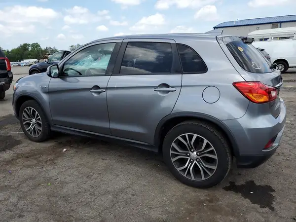 JA4AP3AU4KU033947 2019 MITSUBISHI OUTLANDER - Image 2