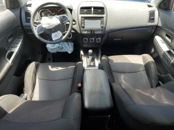 JA4AP3AU4KU034077 2019 MITSUBISHI OUTLANDER - Image 8