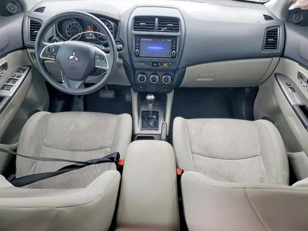 JA4AP3AU4KU035035 2019 MITSUBISHI OUTLANDER - Image 8