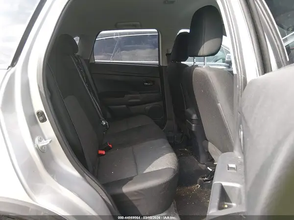 JA4AP3AU4LU006250 2020 MITSUBISHI OUTLANDER - Image 8