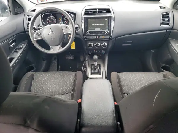 JA4AP3AU4LU006538 2020 MITSUBISHI OUTLANDER - Image 8