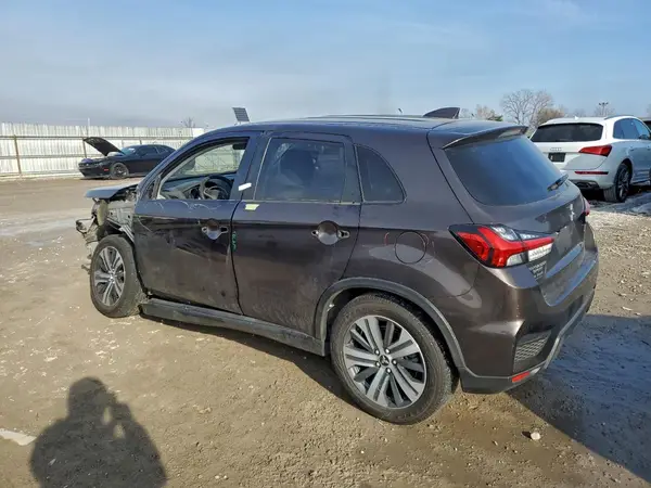 JA4AP3AU4LU007074 2020 MITSUBISHI OUTLANDER - Image 2