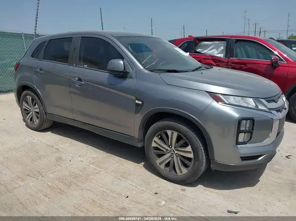 JA4AP3AU4LU011903 2020 MITSUBISHI OUTLANDER - Image 1