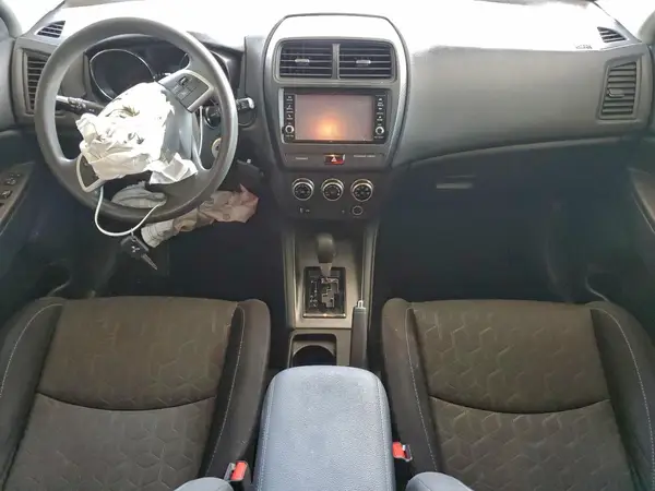JA4AP3AU4LU017264 2020 MITSUBISHI OUTLANDER - Image 8